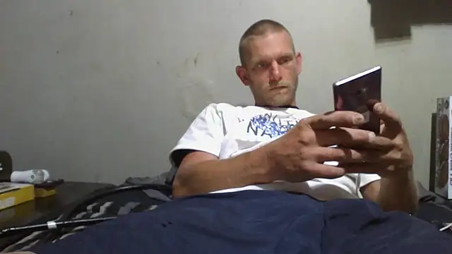 daddytim0 online show from April 12, 2026, 6:22 pm