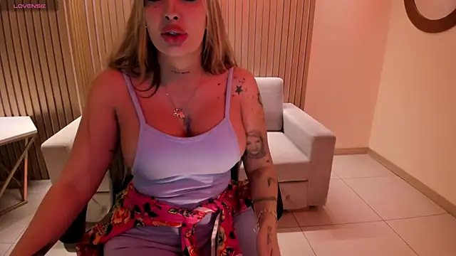 SophiePalmer online show from July 25, 2026, 12:33 pm