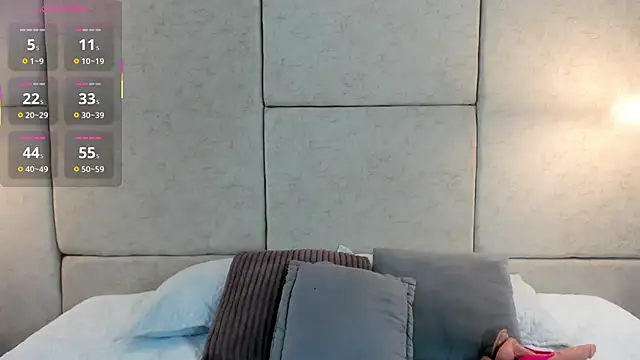 Snapshot of abby_gibson chatting on November 24, 2025, 6:41 pm abby gibson online show from November 24, 2025, 6:41 pm