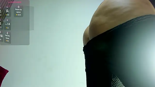 victoria  milf  online show from December 18, 2025, 7:40 pm