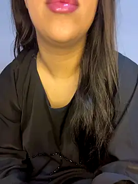 Snapshot of Mayacrayzi chatting on October 14, 2025, 9:21 am Mayacrayzi online show from October 14, 2025, 9:21 am