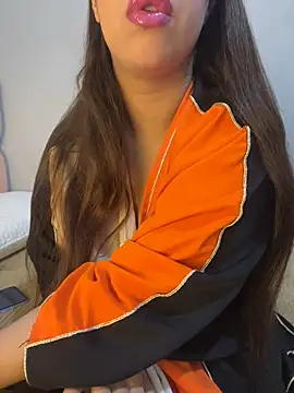 Snapshot of Mayacrayzi chatting on January 31, 2025, 9:05 am Mayacrayzi online show from January 31, 2025, 9:05 am