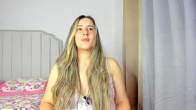 Hanna86 online show from July 15, 2026, 1:01 am
