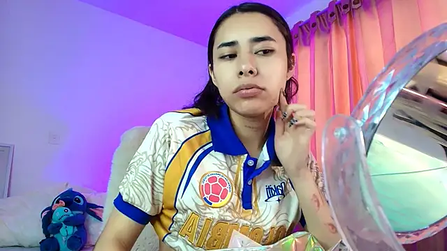 Snapshot of AmyOlimpo chatting on June 17, 2026, 8:19 pm AmyOlimpo online show from June 17, 2026, 8:19 pm