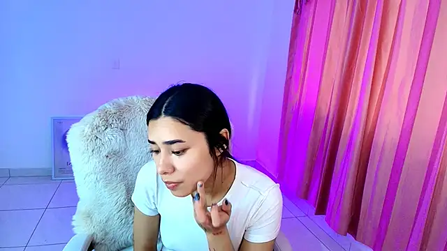 Snapshot of AmyOlimpo chatting on February 18, 2026, 8:38 pm AmyOlimpo online show from February 18, 2026, 8:38 pm