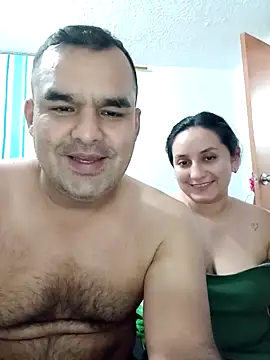 Snapshot of Angeelus2 chatting on February 14, 2025, 11:42 pm Angeelus2 online show from February 14, 2025, 11:42 pm