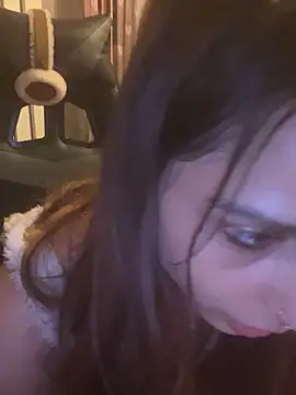 LaPetitechienne1 online show from February 14, 2025, 11:09 pm