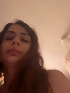 LaPetitechienne1 online show from March 18, 2025, 8:28 am