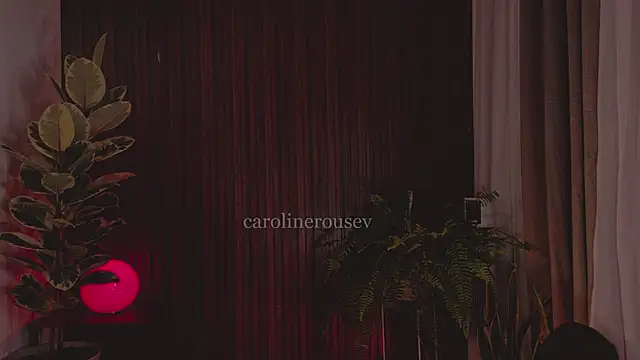 Snapshot of carolinerousev chatting on May 22, 2026, 8:18 pm carolinerousev online show from May 22, 2026, 8:18 pm