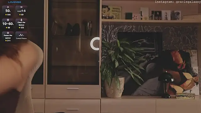 Chill out with Salvia online show from November 23, 2025, 2:27 pm