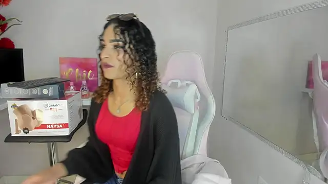 Snapshot of StefanyMiler chatting on March 21, 2025, 5:21 am StefanyMiler online show from March 21, 2025, 5:21 am