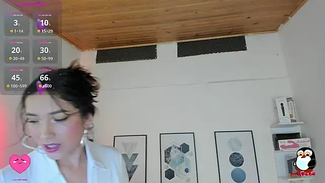 cristal  hot 1 online show from March 2, 2025, 6:05 am