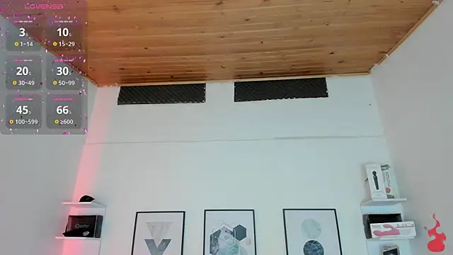 cristal  hot 1 online show from March 10, 2025, 4:07 am