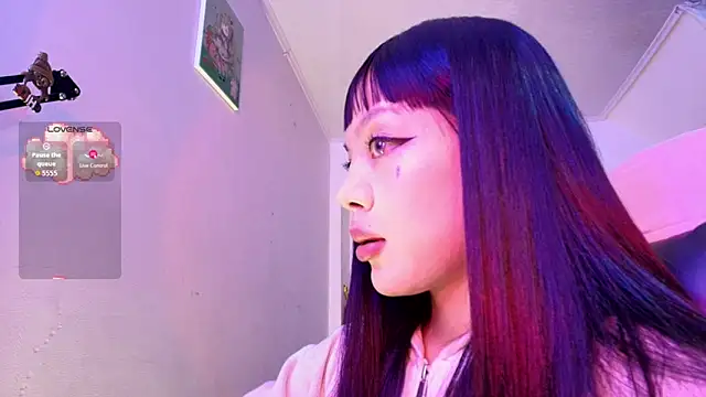 Persia 09 online show from February 25, 2026, 4:12 am