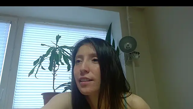 Snapshot of Sophi_Cute chatting on March 13, 2025, 2:55 pm Sophi Cute online show from March 13, 2025, 2:55 pm