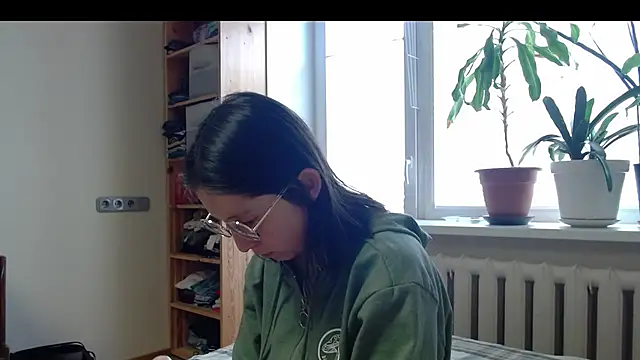 Snapshot of Sophi_Cute chatting on February 21, 2025, 1:33 pm Sophi Cute online show from February 21, 2025, 1:33 pm