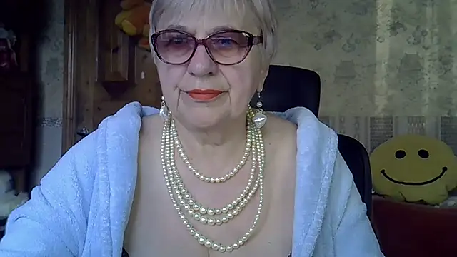 Snapshot of SweetCherry27 chatting on April 16, 2026, 4:02 am SweetCherry27 online show from April 16, 2026, 4:02 am