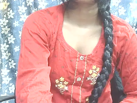Supriya201 online show from May 6, 2026, 3:05 pm
