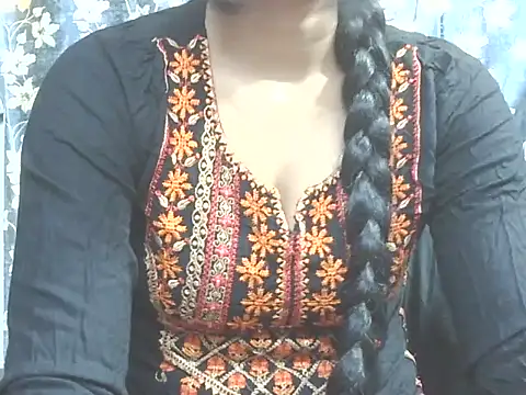 Supriya201 online show from May 1, 2026, 2:44 pm