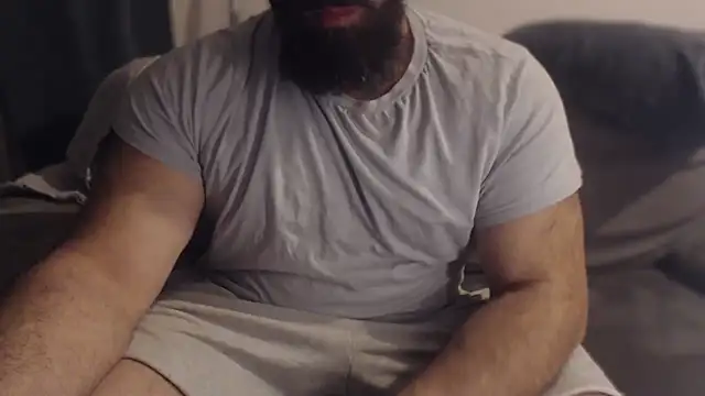 hugemachohandsome online show from February 9, 2026, 10:41 pm