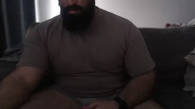 hugemachohandsome online show from February 18, 2026, 4:03 pm