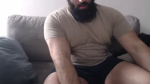 hugemachohandsome online show from April 10, 2026, 7:26 am