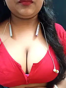 Snapshot of Sophiaboudi chatting on October 15, 2025, 6:16 pm Sophiaboudi online show from October 15, 2025, 6:16 pm