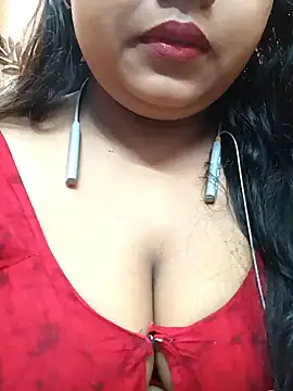 Snapshot of Sophiaboudi chatting on January 17, 2025, 6:02 pm Sophiaboudi online show from January 17, 2025, 6:02 pm