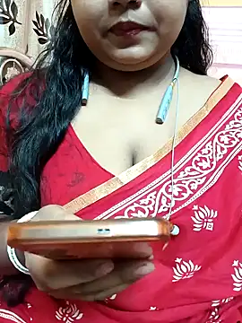 Snapshot of Sophiaboudi chatting on December 19, 2024, 5:08 pm Sophiaboudi online show from December 19, 2024, 5:08 pm