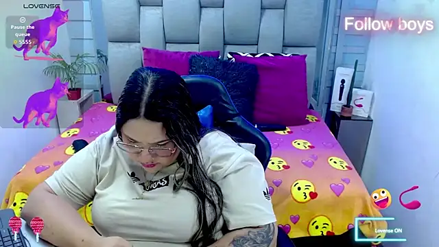 evelin zaens online show from February 1, 2026, 4:33 am