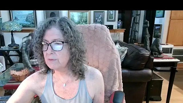 littlepistol01 online show from August 4, 2026, 9:52 pm