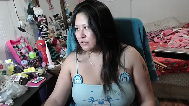 Cupcakecutie449 online show from July 28, 2026, 9:17 am