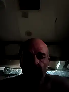 THEFOXNROSE online show from April 16, 2026, 4:13 am