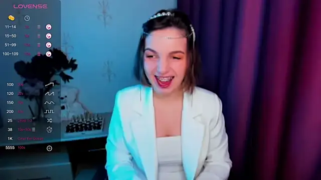 KindHazelHere  online show from December 4, 2025, 12:31 am