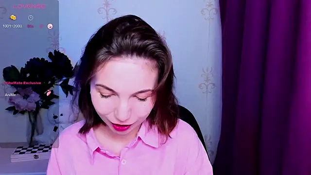 KindHazelHere  online show from April 4, 2026, 10:16 pm