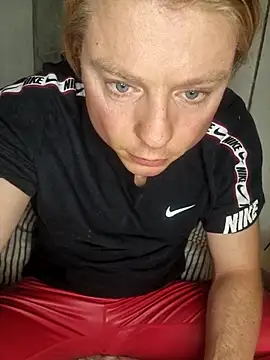 Snapshot of Tobias112cc chatting on November 21, 2025, 9:25 pm Tobias112cc online show from November 21, 2025, 9:25 pm