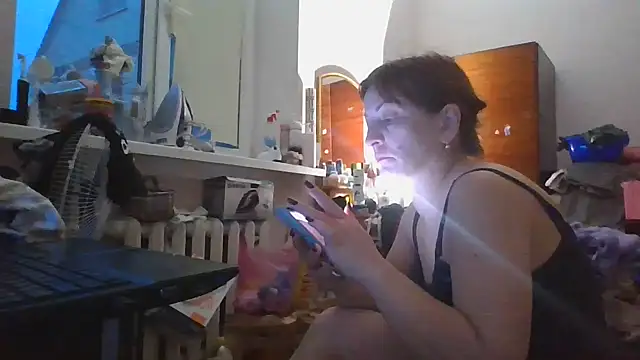 ShawnaAdams online show from November 30, 2025, 2:18 pm