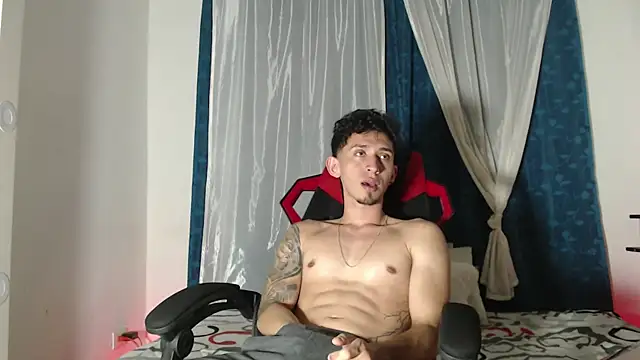 stevenSEX123 online show from November 12, 2025, 3:10 am