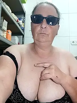 Snapshot of eroticjessitop chatting on March 3, 2026, 5:42 pm eroticjessitop online show from March 3, 2026, 5:42 pm