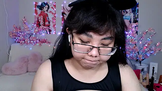 Moertomlly online show from March 27, 2026, 4:10 am