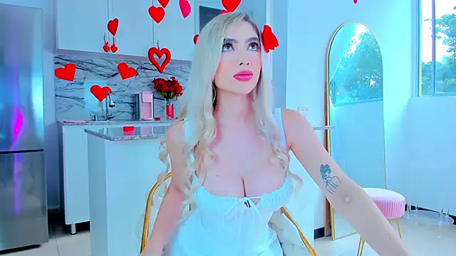 Snapshot of Sophi_Jonnes chatting on February 14, 2025, 1:40 pm Sophi Jonnes online show from February 14, 2025, 1:40 pm