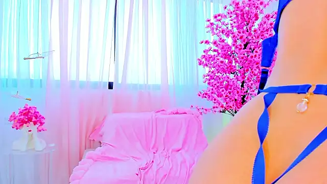 Snapshot of Sophi_Jonnes chatting on February 11, 2026, 12:05 pm Sophi Jonnes online show from February 11, 2026, 12:05 pm