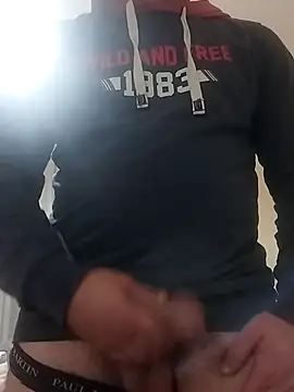 Scorpionesiciliano online show from February 17, 2026, 5:10 pm