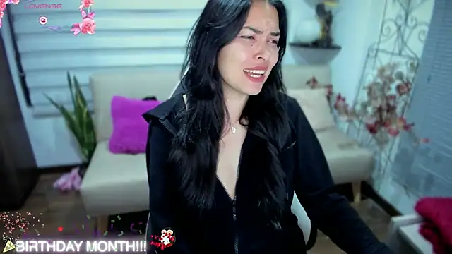 Lunlunera online show from November 4, 2025, 1:53 am