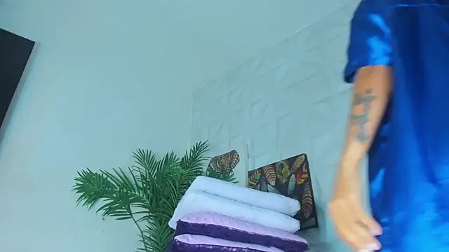 Hellen Sky online show from December 20, 2025, 8:44 pm