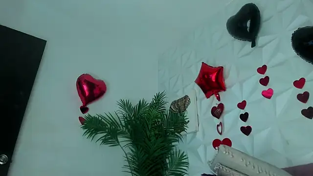 Hellen Sky online show from April 14, 2026, 7:08 pm