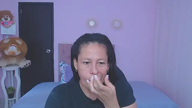 mature martina online show from February 23, 2026, 7:25 pm