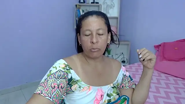 mature martina online show from October 25, 2025, 9:59 pm