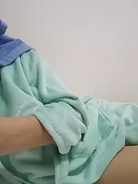 luli222 online show from July 11, 2026, 9:48 pm