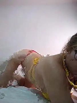 Snapshot of luli222 chatting on December 4, 2025, 7:46 pm luli222 online show from December 4, 2025, 7:46 pm